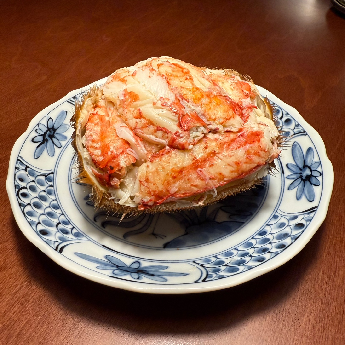 麻谷ナル駅近く、ホホバンの刺身と小皿料理