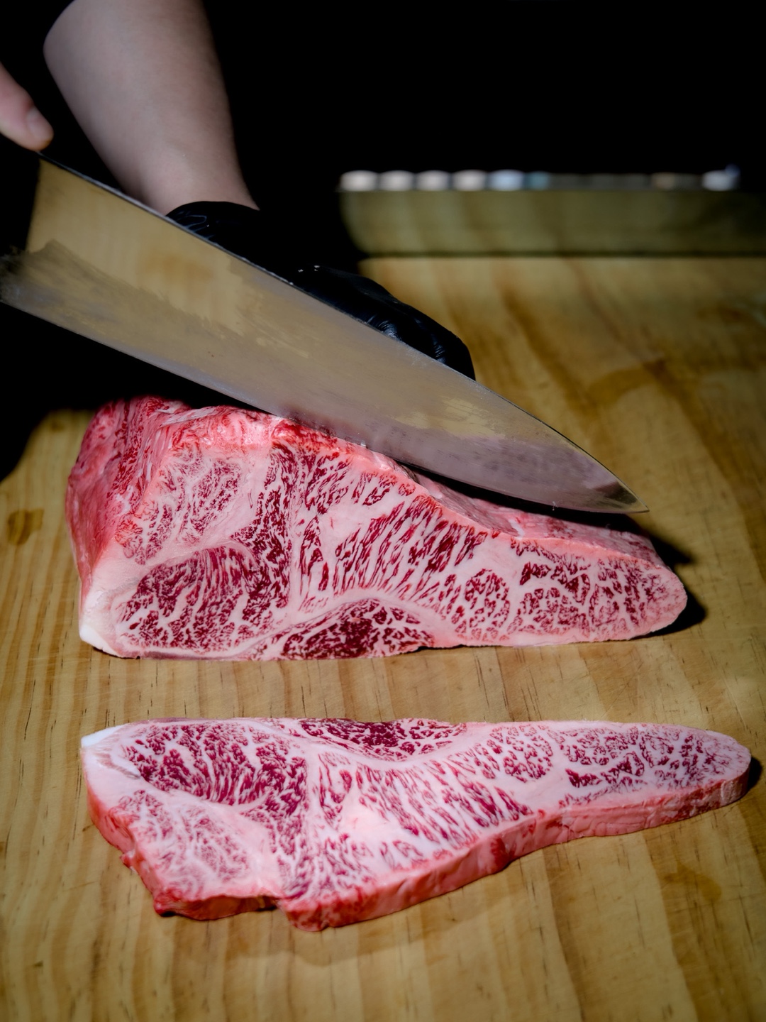 야키니쿠 도쿠센吧檯座位及爐火燒烤牛肉