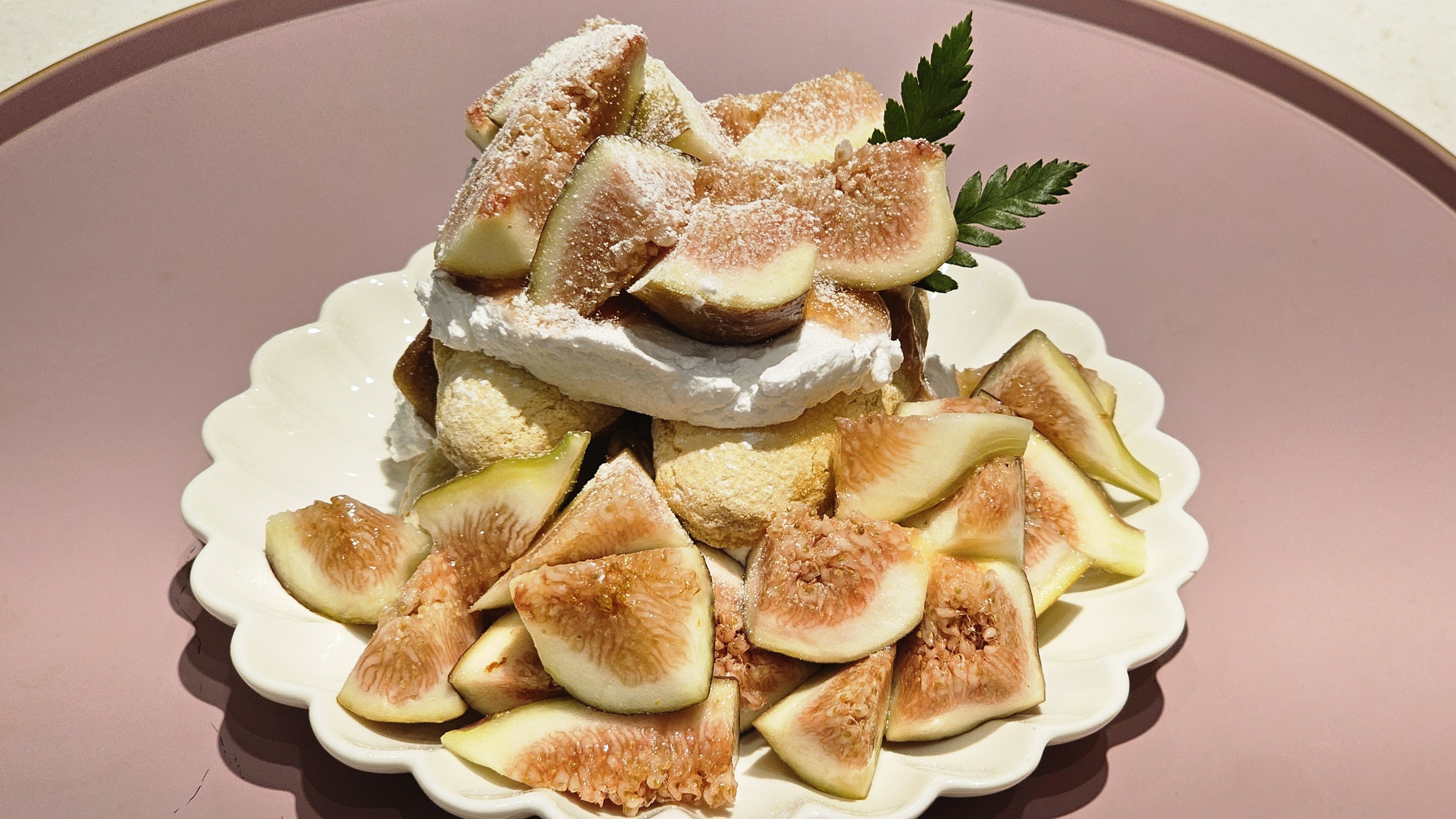 Cafe Milno新鲜费南雪与甜巧克力饼干