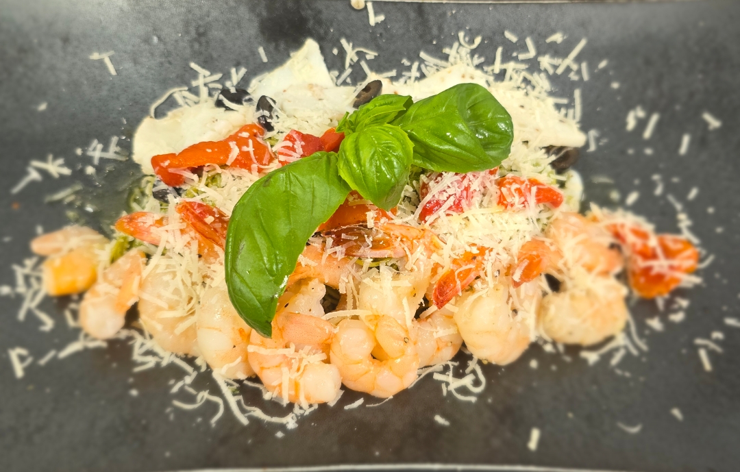 Mirror Pond Restaurant overlooking the museum pond