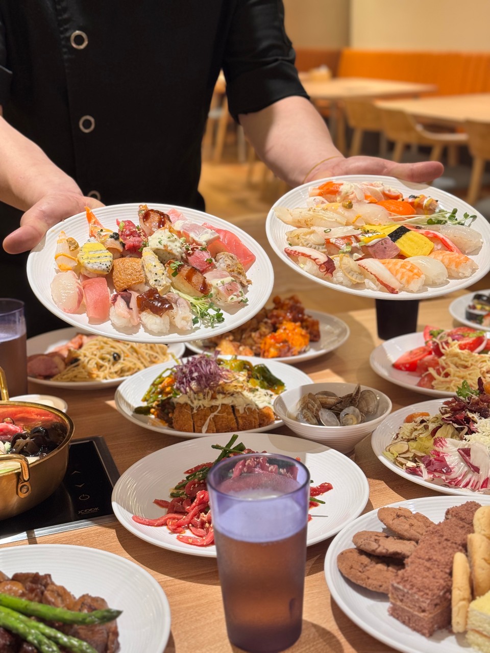 Barumi寿司しゃぶのプレミアムビュッフェプレートとしゃぶ鍋