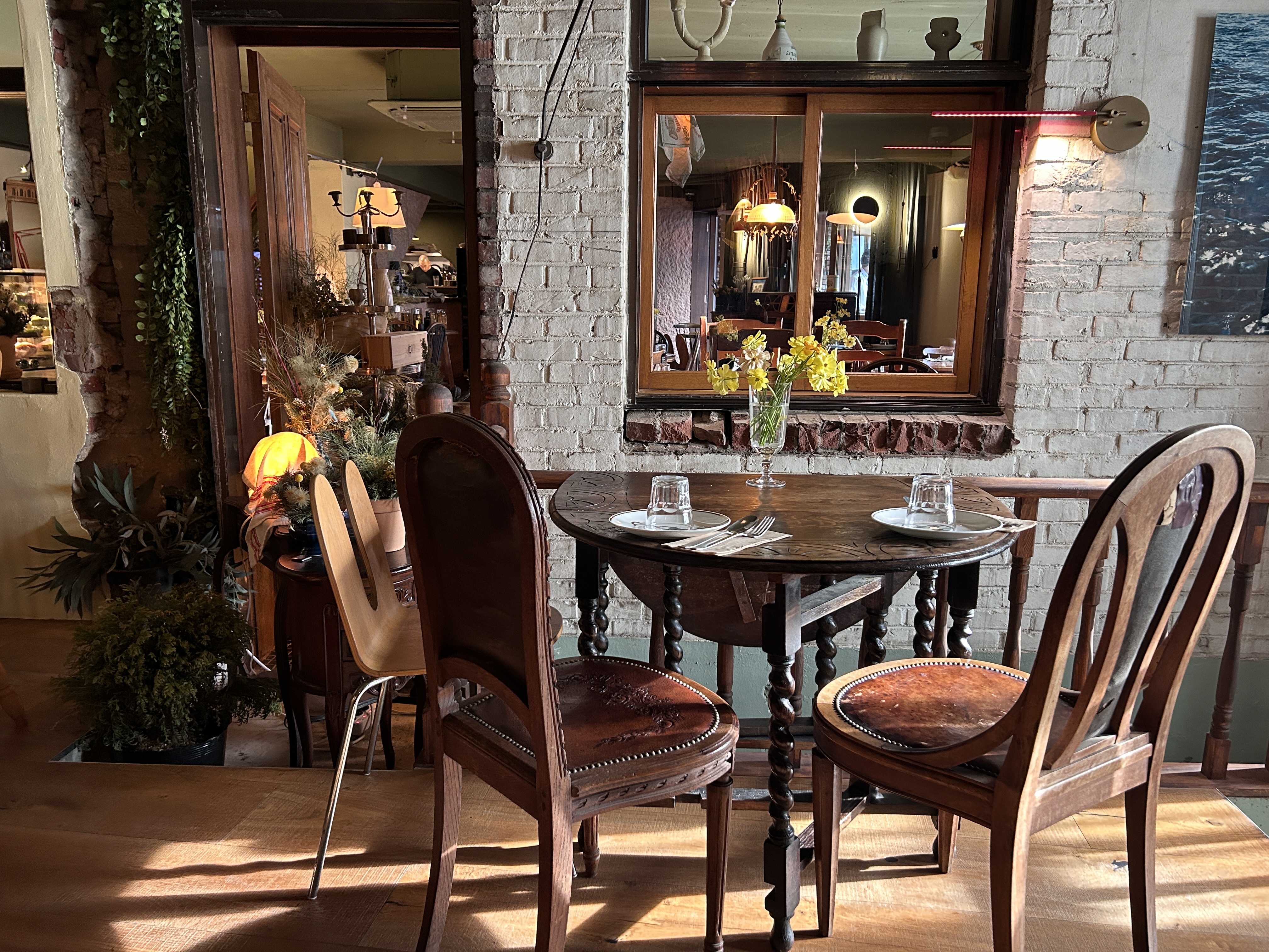 Dongnam Hannam cozy wine pub interior with fresh flowers