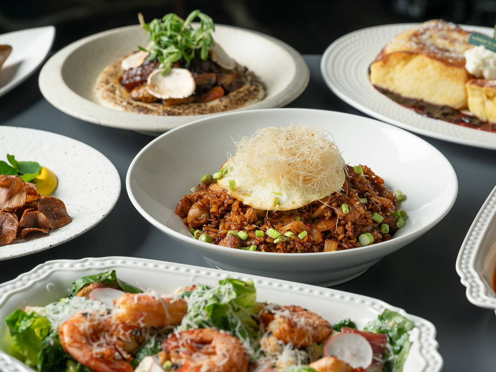 Monday to Sunday Cheongdam 綠意盎然多肉內裝