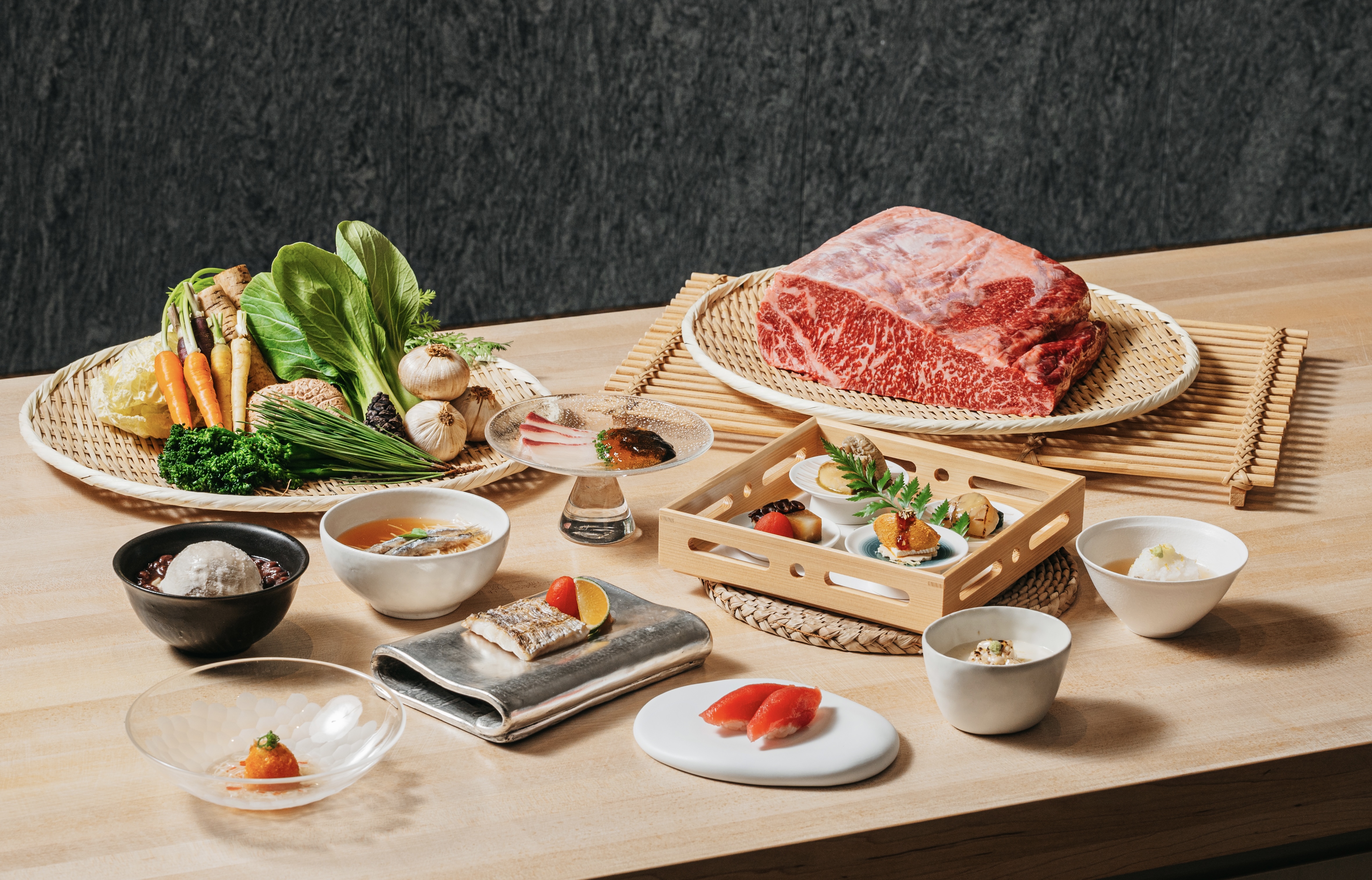 mer-and-terre sushi counter and Kansai sukiyaki setting at Haevichi