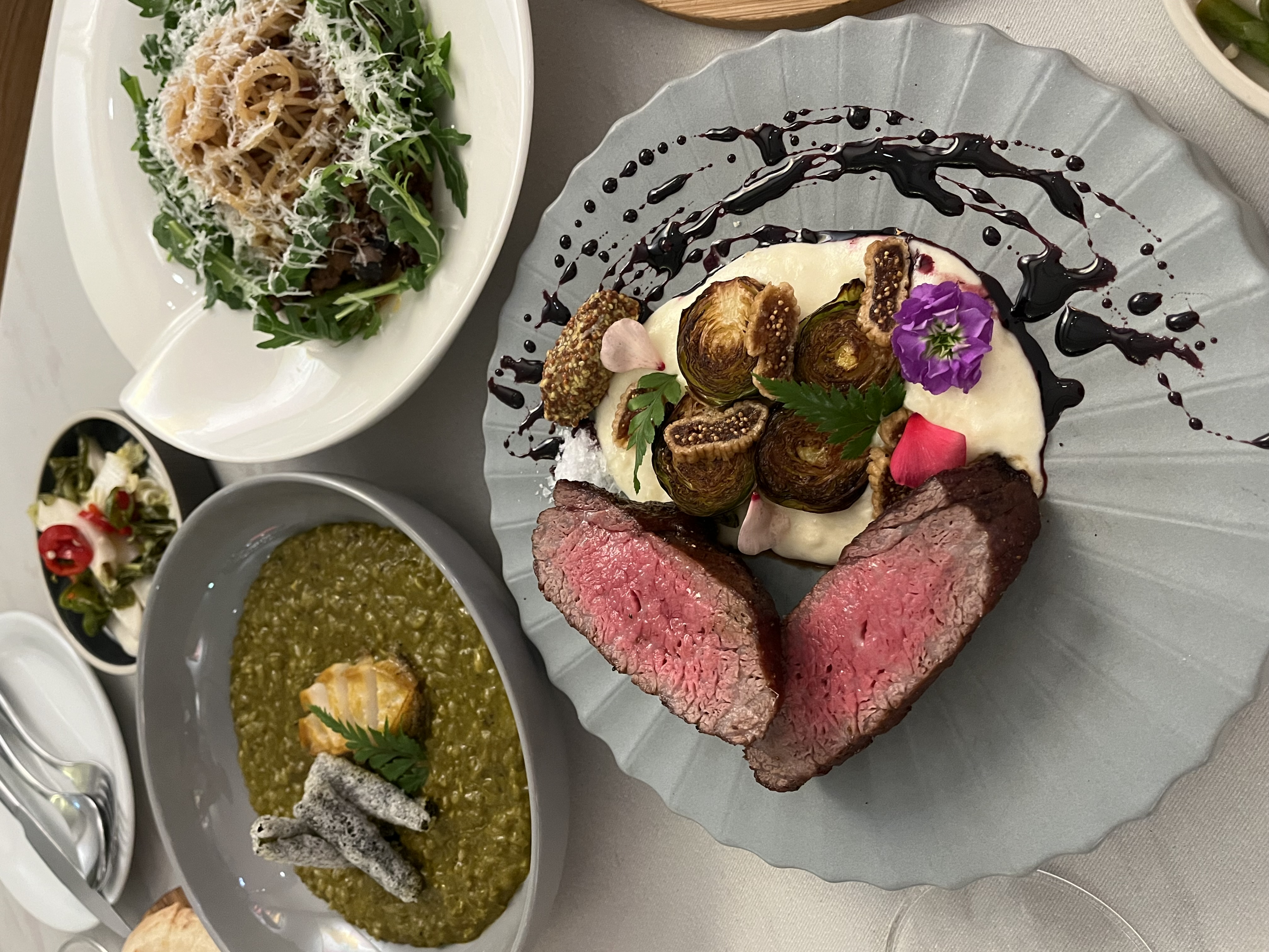 ジンドン木洞、安養川近くのカジュアルな洋食店