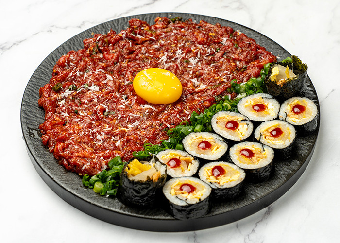 Goen Hongdae highballs with mentai-cheese potatoes