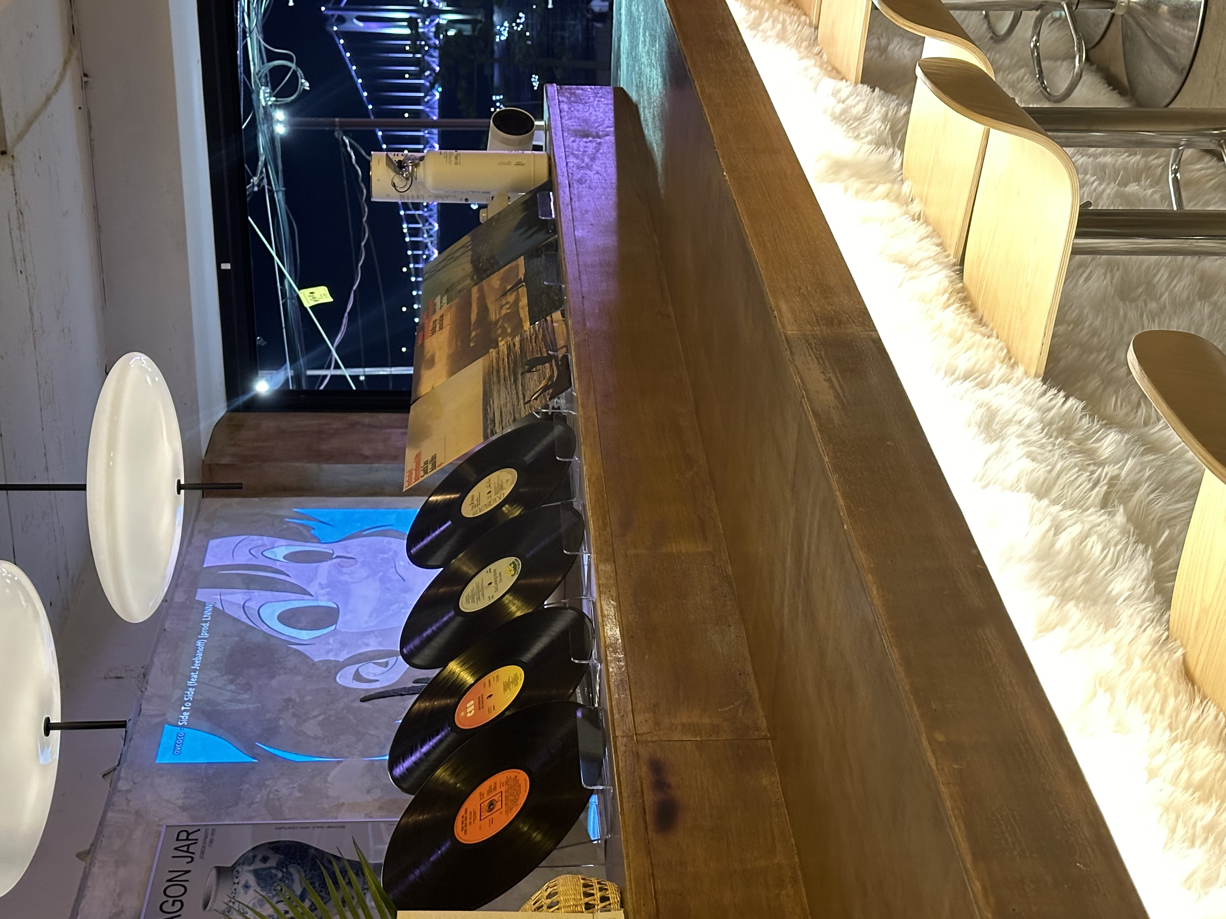 Chaevy餐酒館，有廣安大橋景觀與韓式菜餚