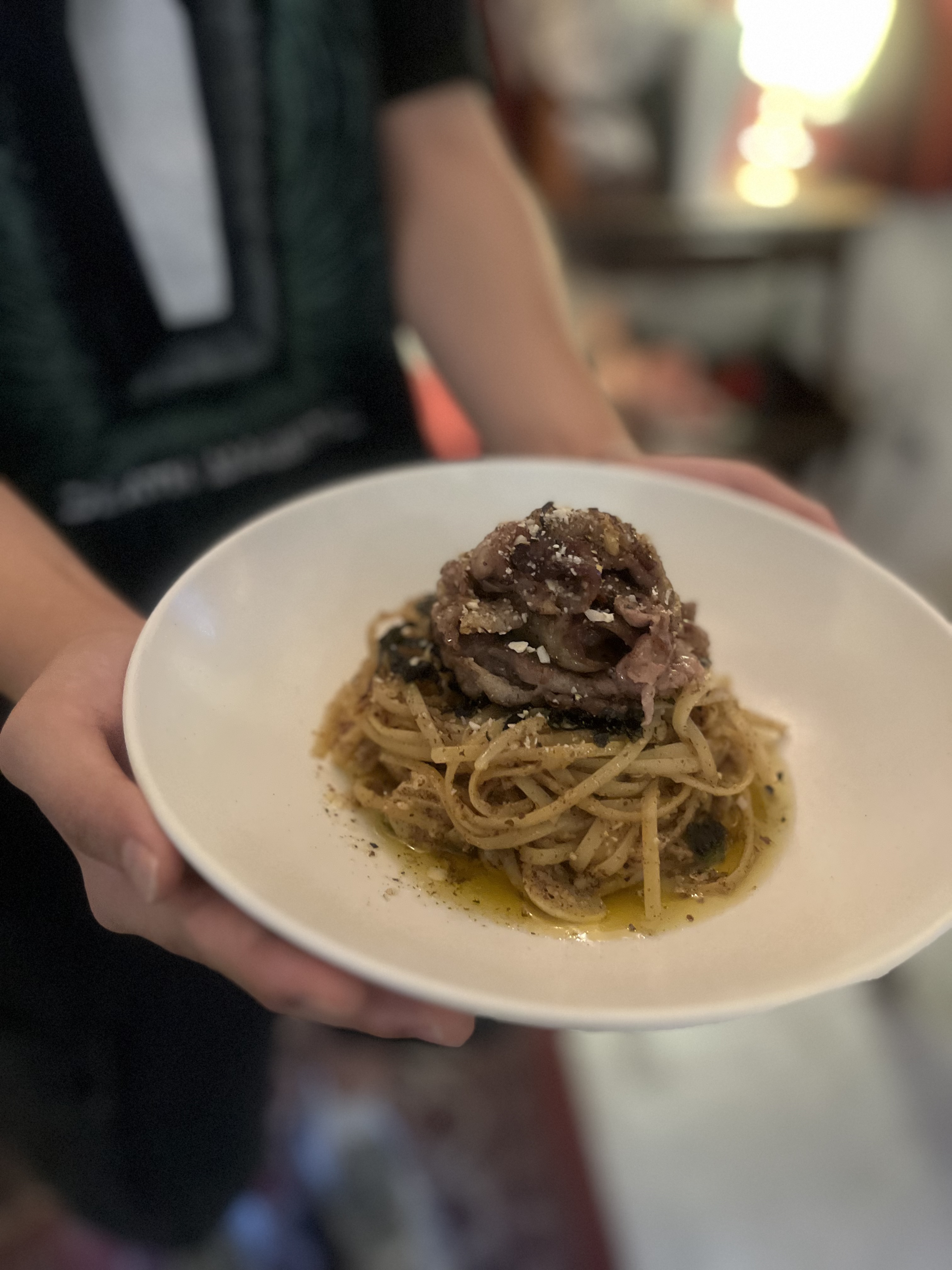 Frienmily wine bar with free tasting in Sangdo