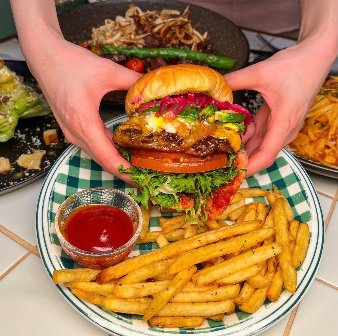 前浦のMOUNT BATTEN テラスと昼食風景