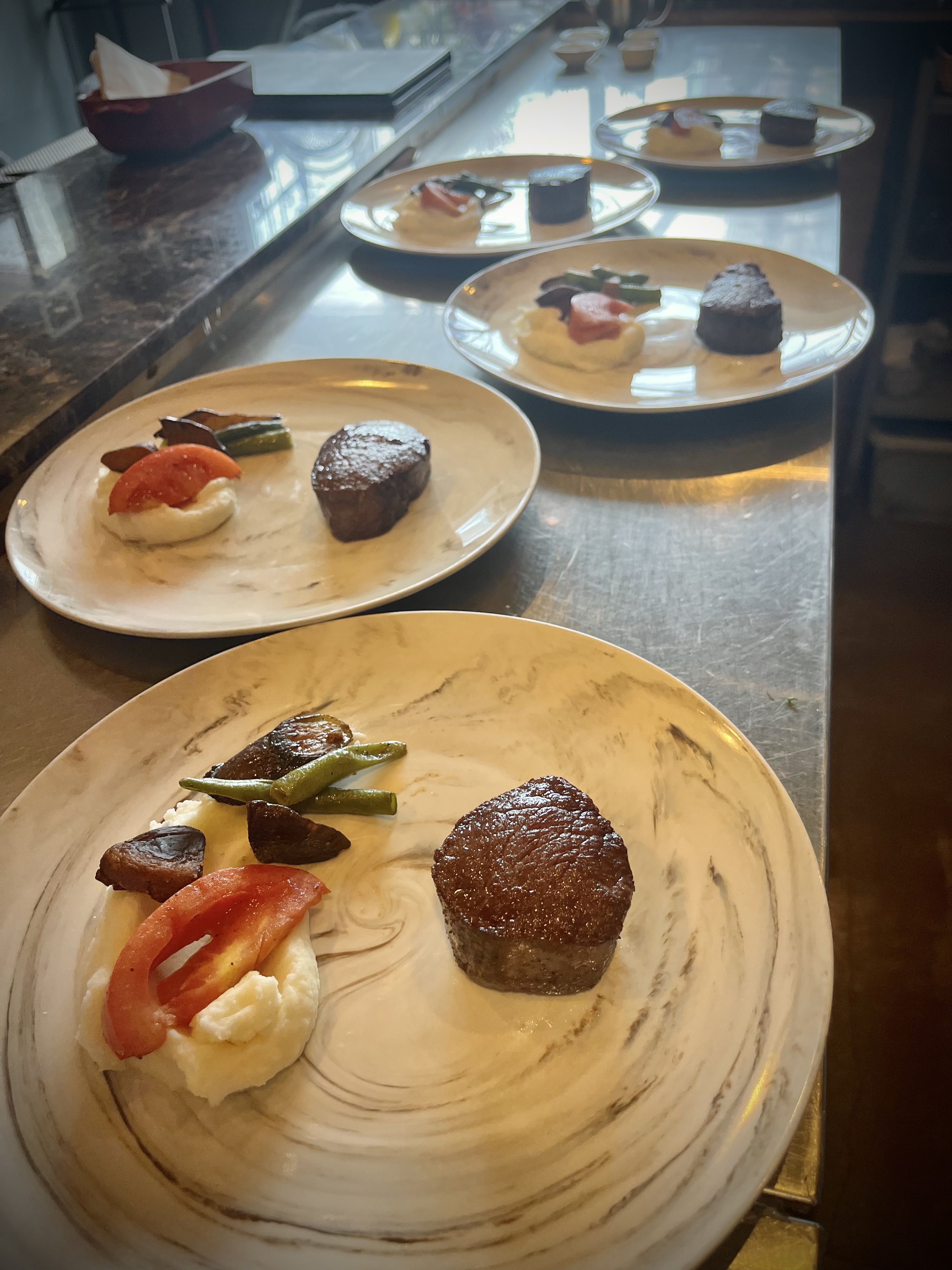 l'Auberge dachi counter and dry-aged steaks near Seochon