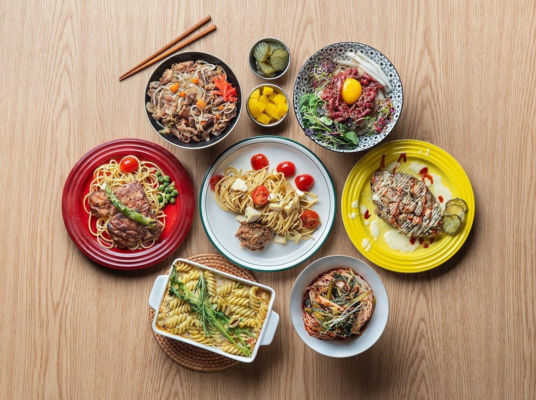 Uballa reverse-seared steak being carved with smoky aroma