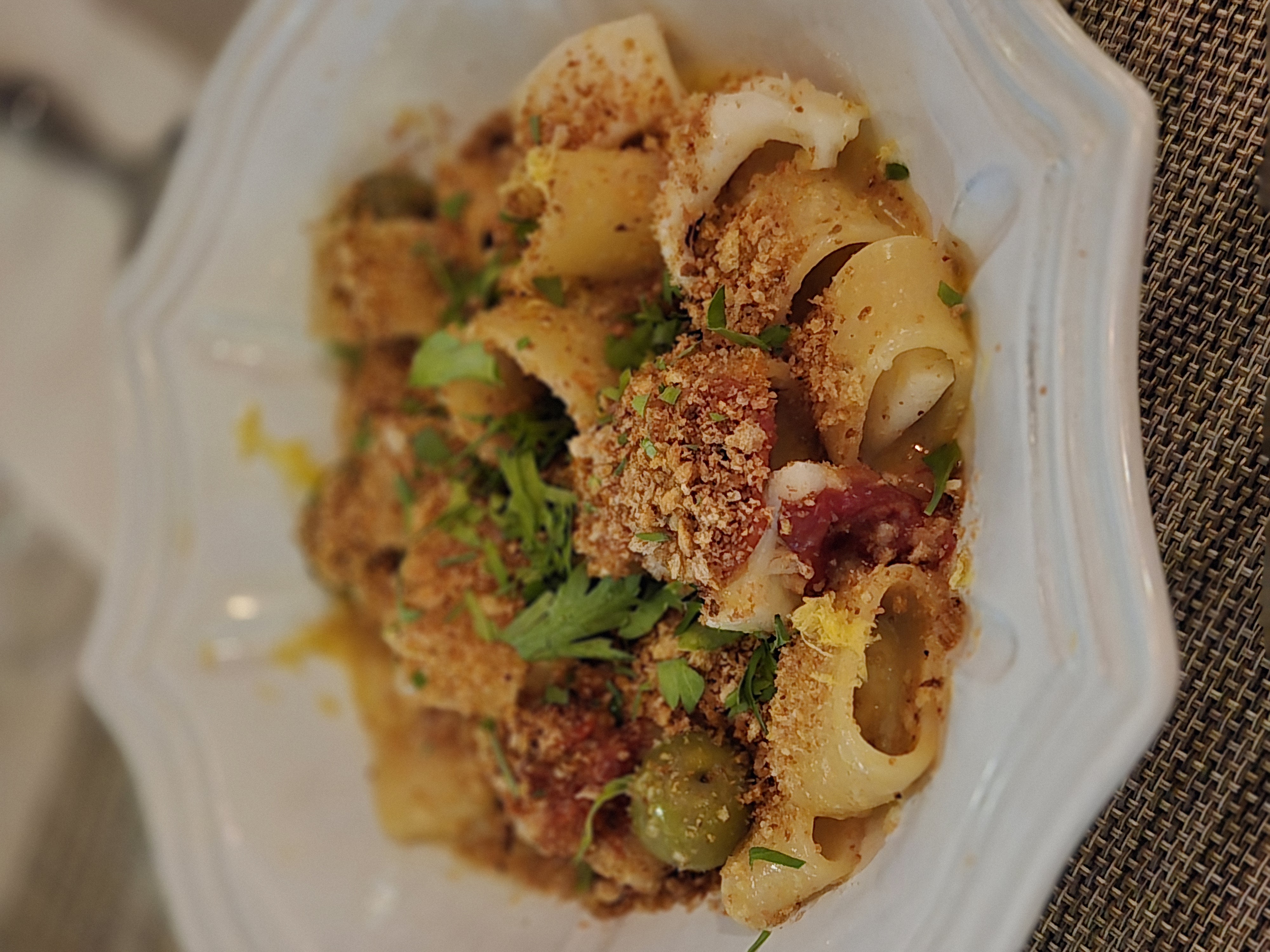 Picchio Sinsa steak and classic Italian pasta with wine