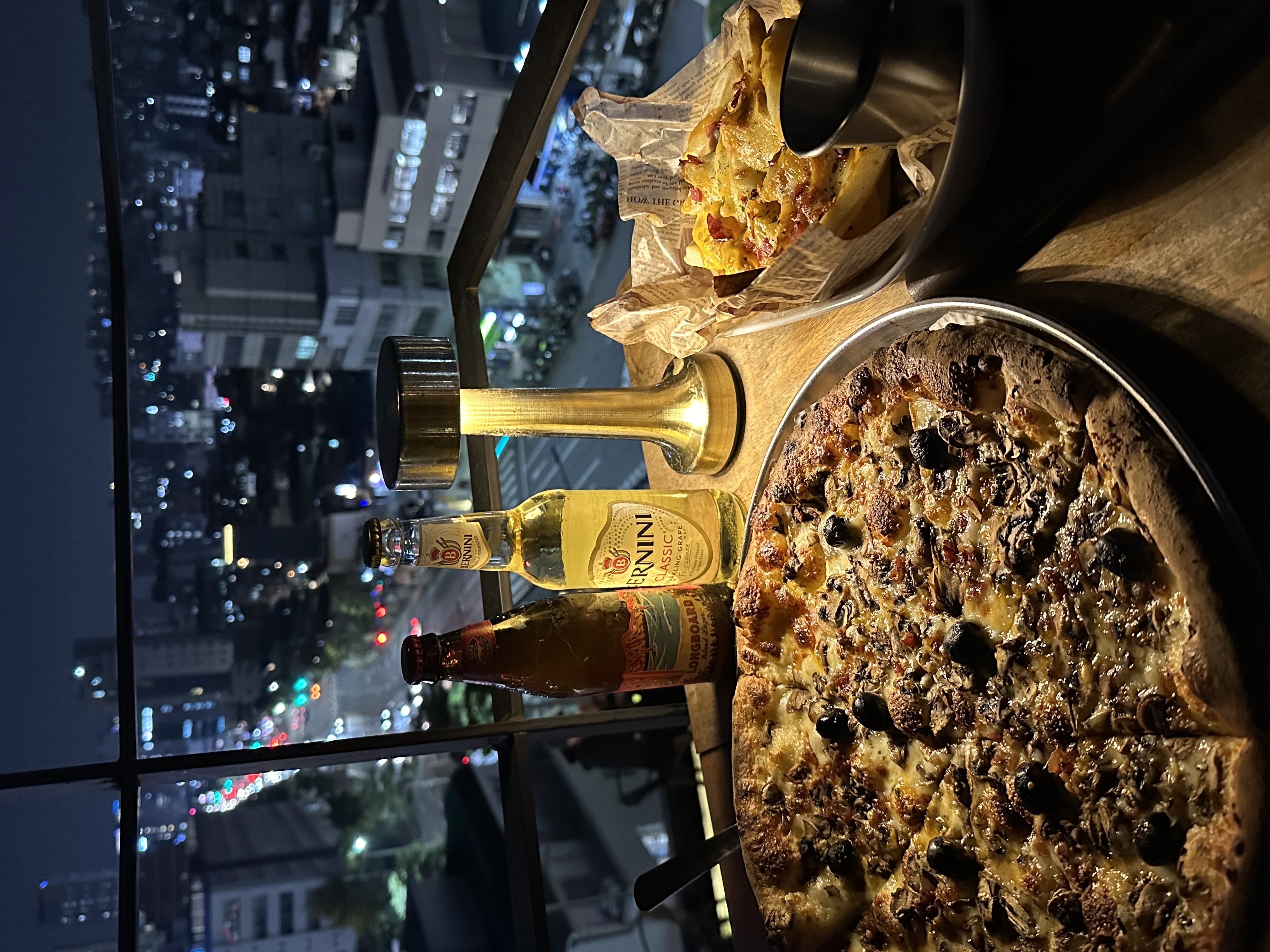 Projec Dの屋上から見る東大門の夜景