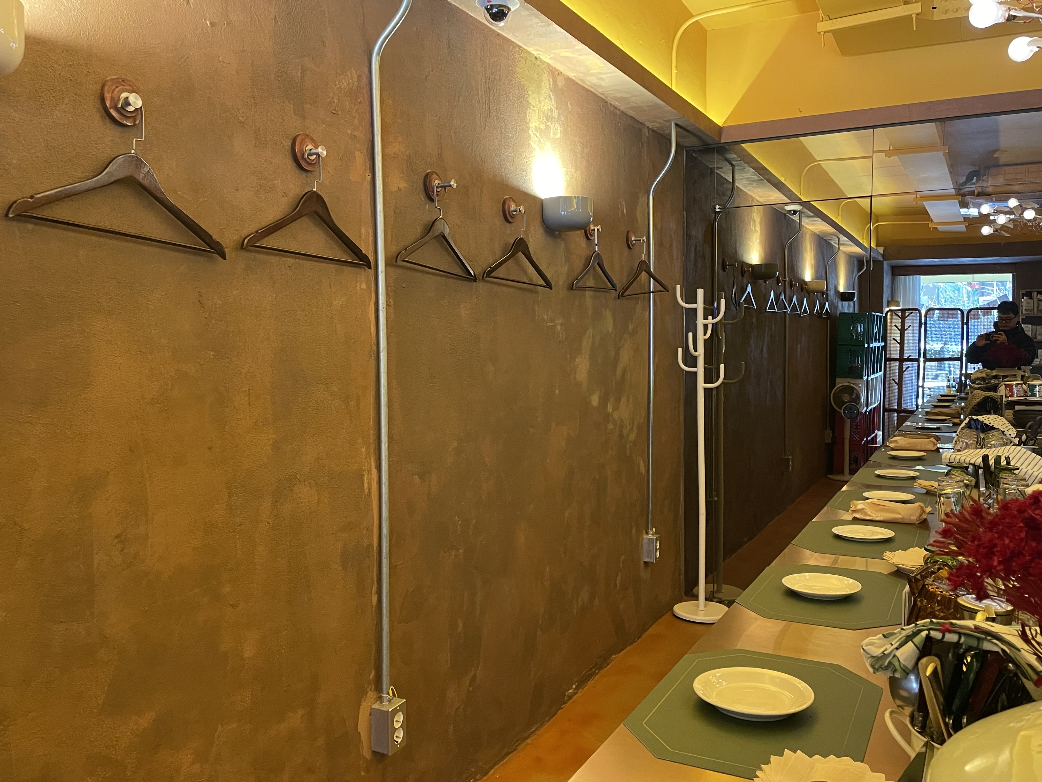 POMO bright Italian plates focused on wellness - Image 5